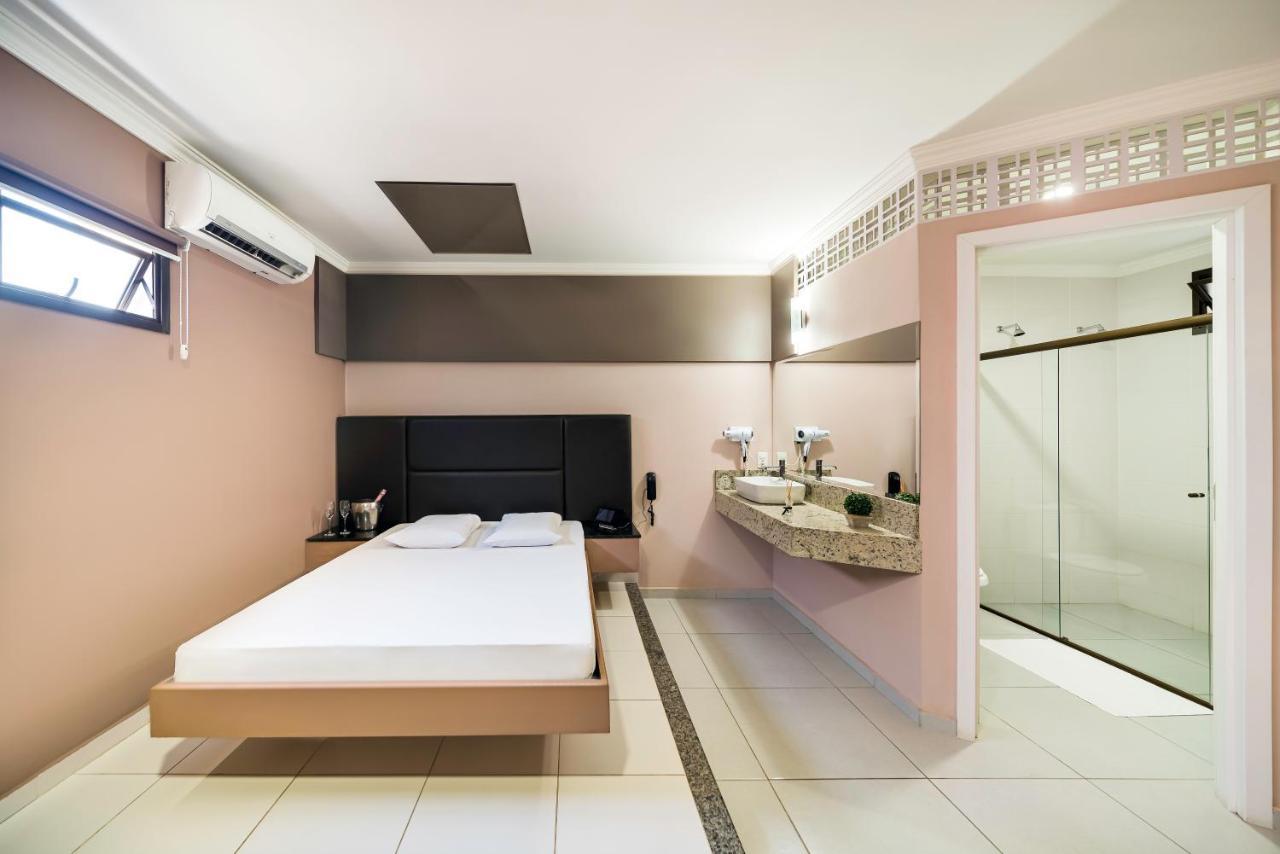 Savanas Motel 폰타 그로사 외부 사진